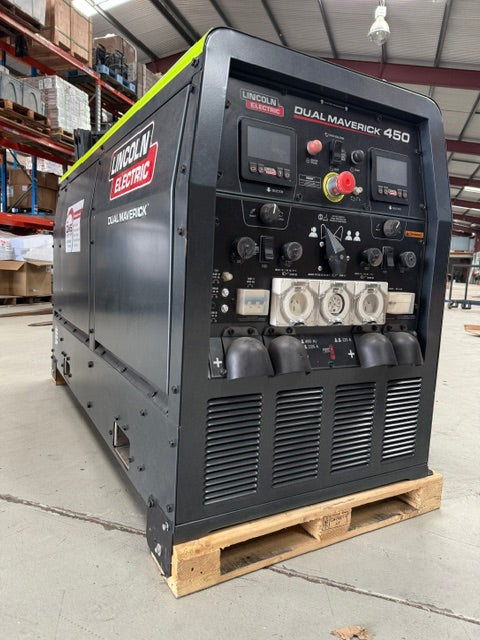 LINCOLN DUAL MAVERICK™ 450 DIESEL WELDER GENERATOR DEMO UNIT