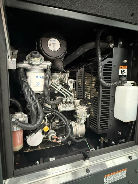 LINCOLN DUAL MAVERICK™ 450 DIESEL WELDER GENERATOR DEMO UNIT