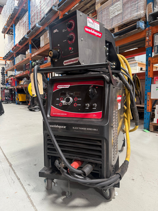 USED WELDMAX 600BT-2 MIG W/ SWF BLACK THUNDER & TROLLEY
