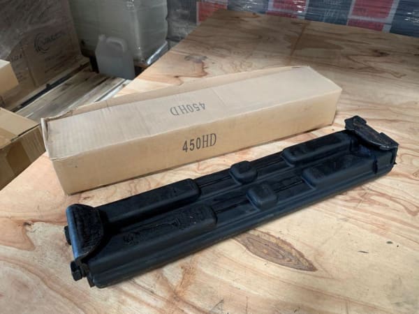 RUBBER PADS 450HD SUIT KOMATSU / HITACHI / SUMITOMO / KUBOTA - QWS - Welding Supply Solutions