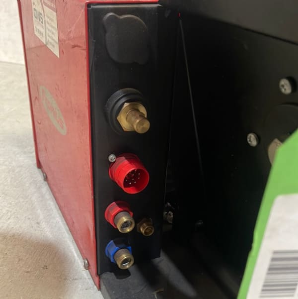 USED VR4000F++ WIREFEEDER - QWS - Welding Supply Solutions